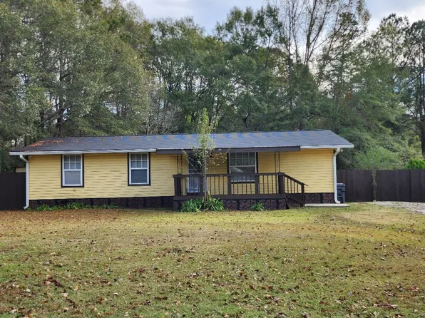 223 Boulder Ln, Locust Grove, GA 30248