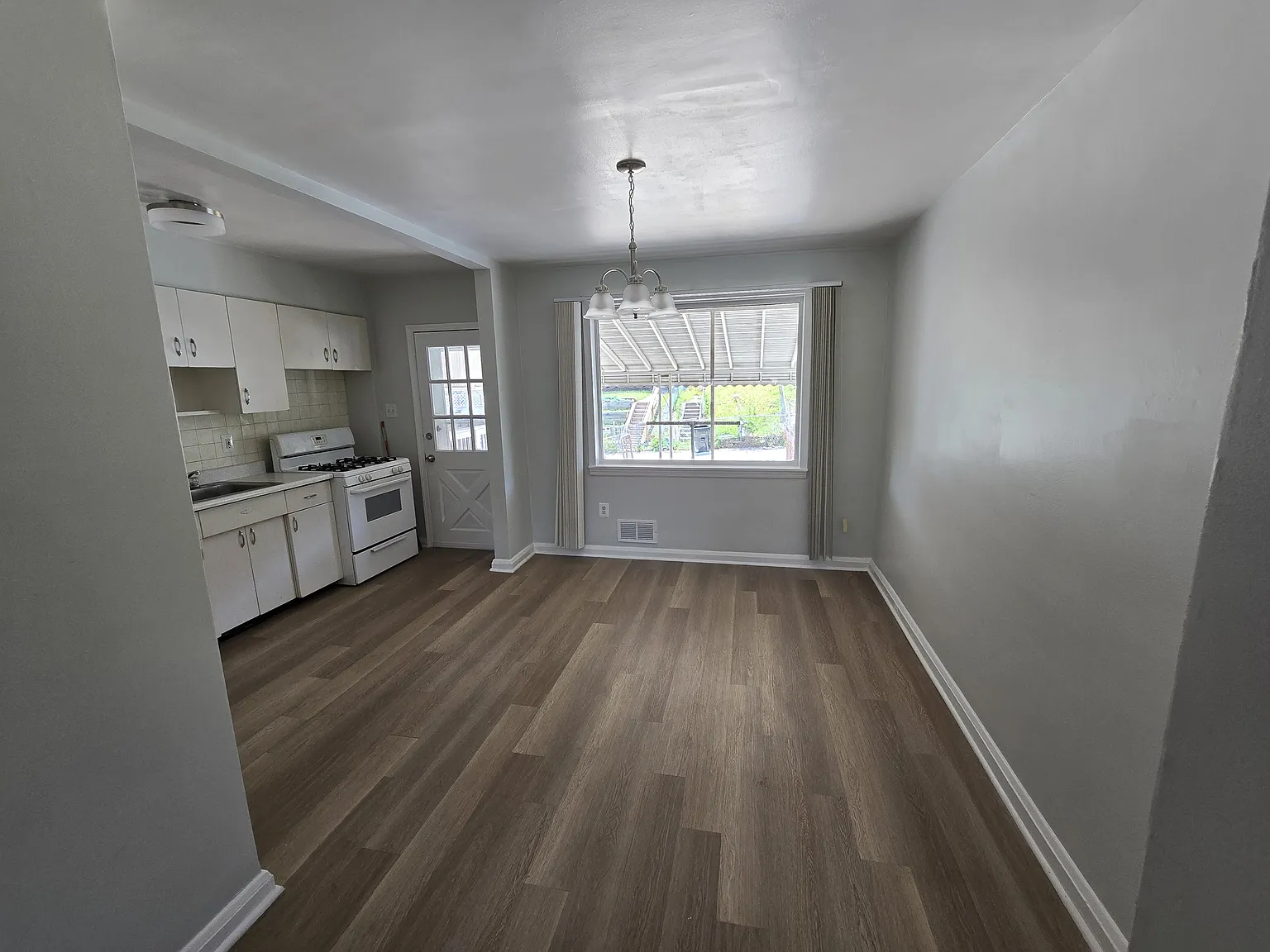 7053 Eastbrook Ave — Photo 2