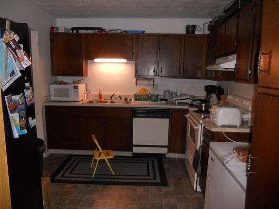 3rd image of 3146 Stillmeadow Dr