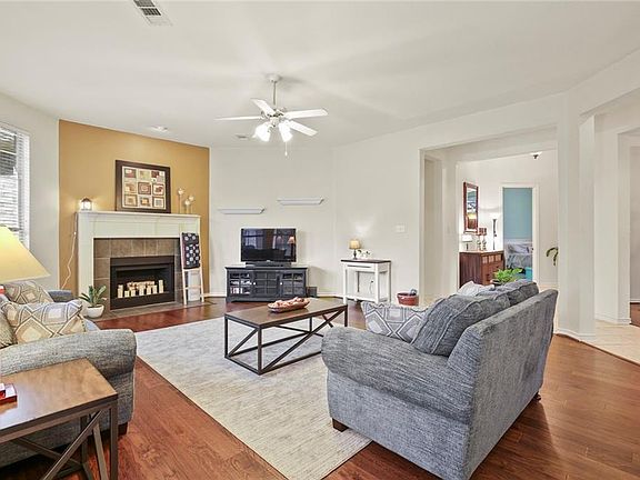5th image of 2120 Fleming Dr