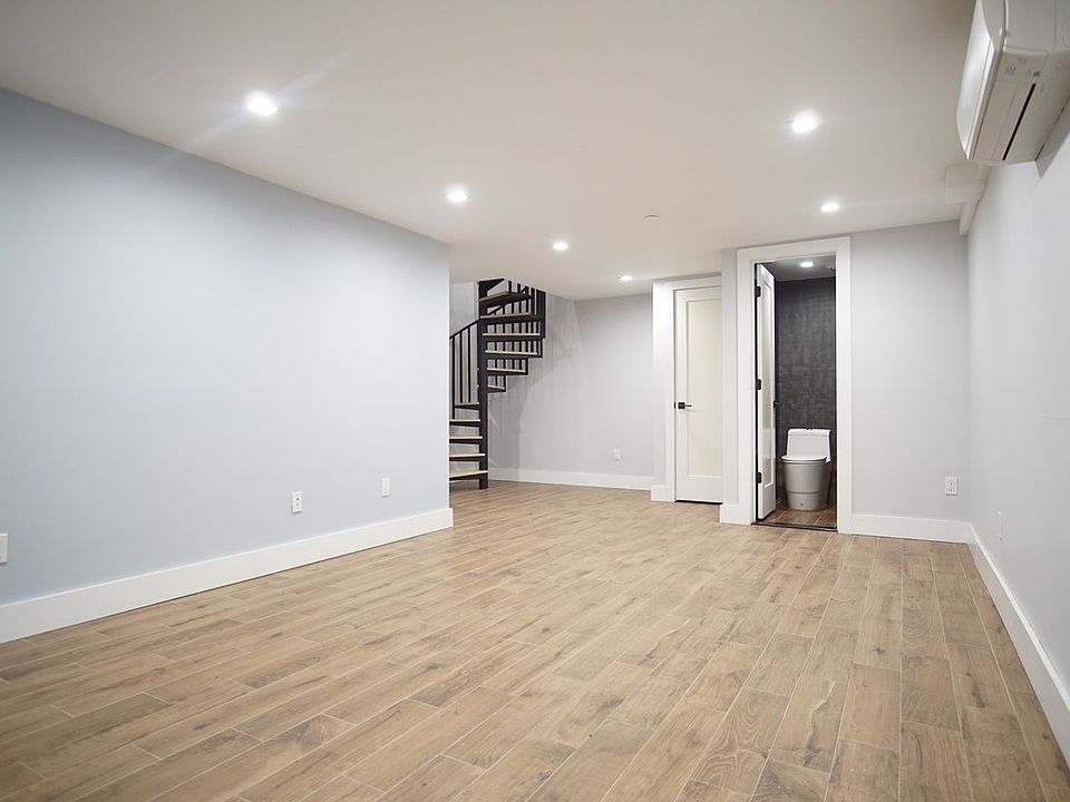 1st image of 306 Macdougal St APT 1B