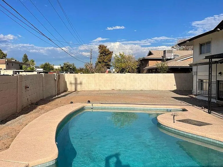 1600 E Laguna Dr — Photo 7