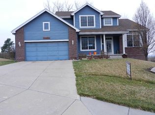 1410 Golden Hills Dr, Crescent, IA 51526