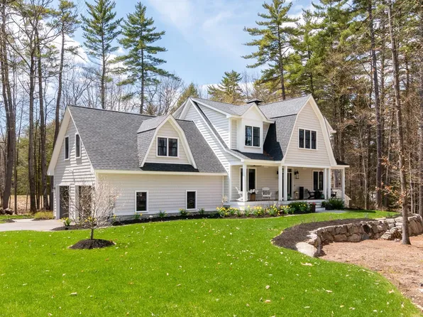 25 Clay Point Road, Alton, NH 03809