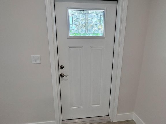 4th image of 2202 NE 36th Street #17