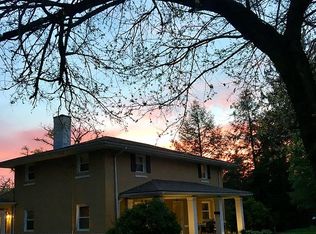930 Farms Dr, Fairmont, WV 26554