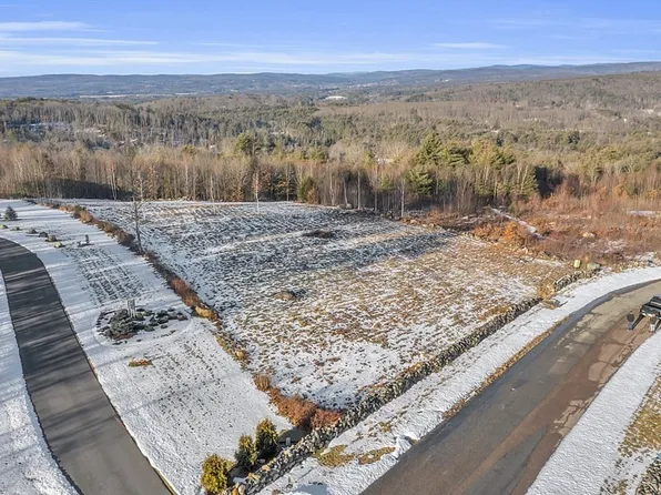 2 Ridge Rd, Athol, MA 01331