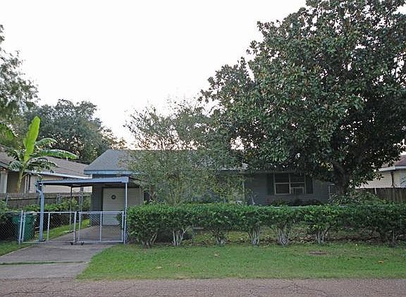 2nd image of 1424 Avenue A