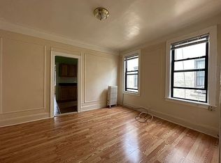 45-32 40th St #3R, Sunnyside, NY
