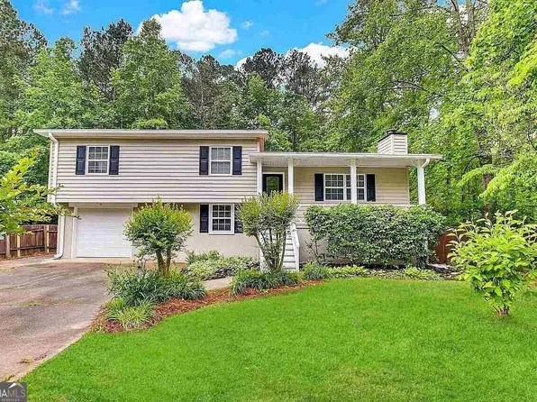 3031 Tara Woods Dr, Douglasville, GA 30135