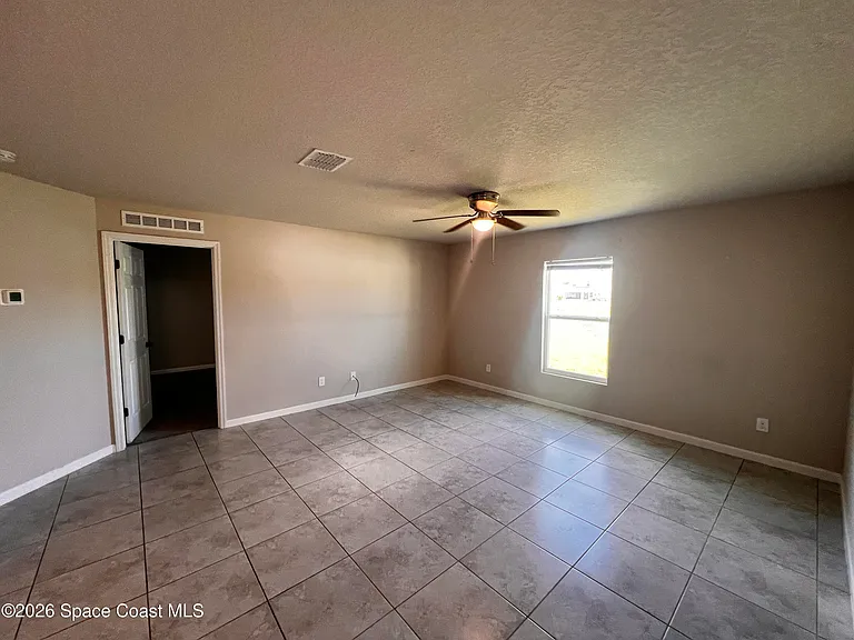 563 Corbin Cir SW — Photo 14