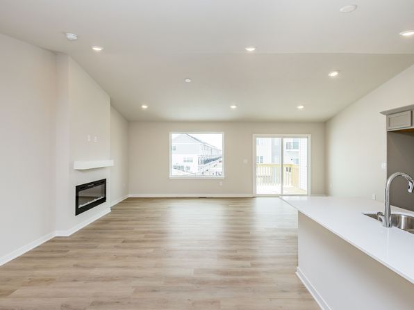 722 Caliburn St, Pleasant Hill, IA 50327