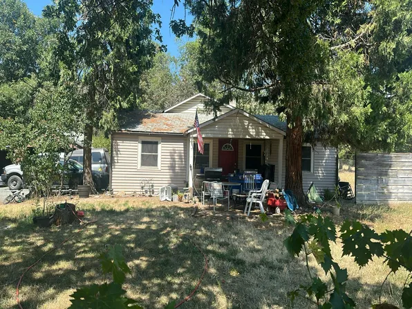 8030 Highway 238, Jacksonville, OR 97530