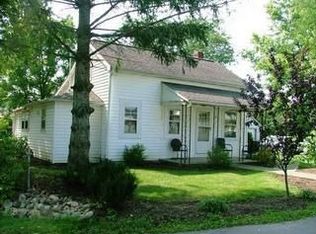 153 W Pearl St, West Jefferson, OH 43162