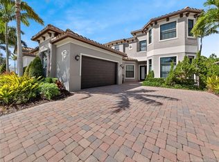259 SE Calmo Cir, Port Saint Lucie, FL 34984