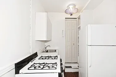 Rented by Vivaldi Real Estate