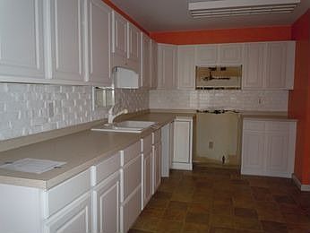 3rd image of 12 Pioneer Park Pl