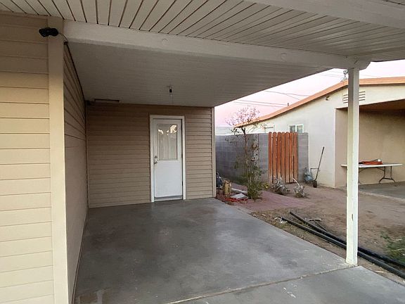 3rd image of 1150 E Corona Dr
