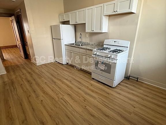5th image of 2550 W Washington Blvd #2548-1E