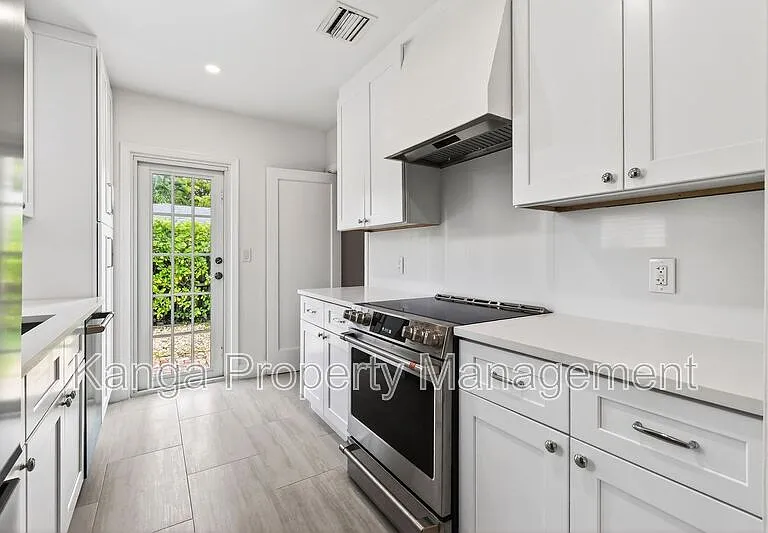 236 Greymon Dr — Photo 21