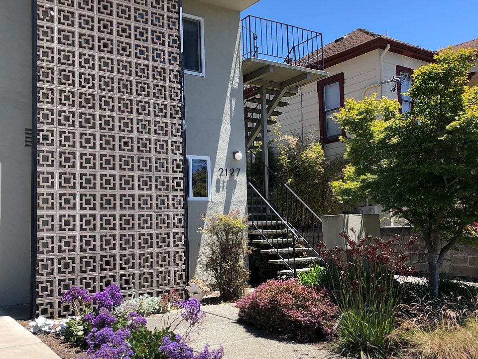 1st image of 2127 McGee Ave APT G