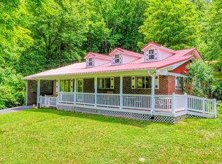 2477 Leemaster Dr, Vansant, VA 24656