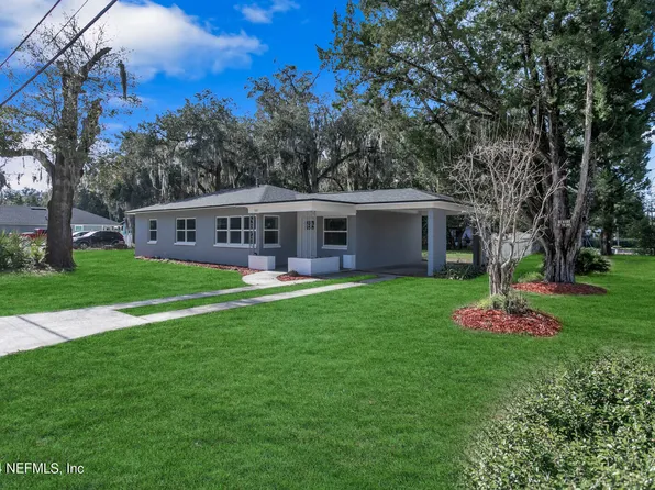 100 HUSSON Avenue, Palatka, FL 32177