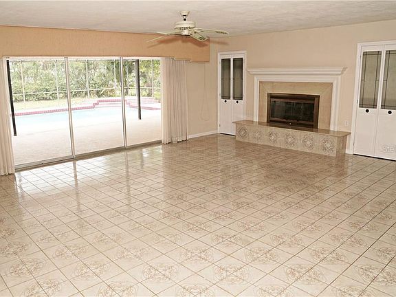 5th image of 1100 Bishopwood Ct