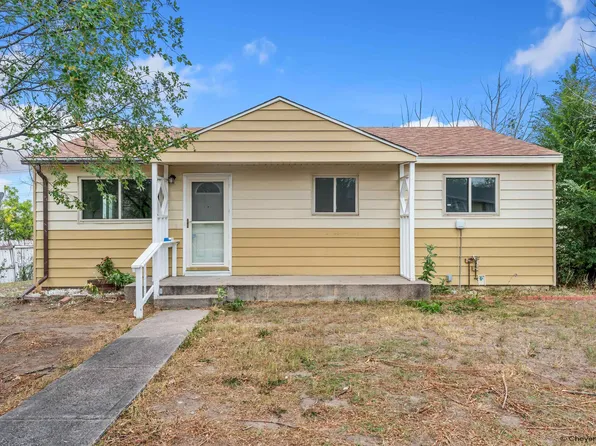 148 King Ct, Cheyenne, WY 82007