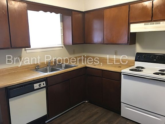 5th image of 214 Ewing Dr #A