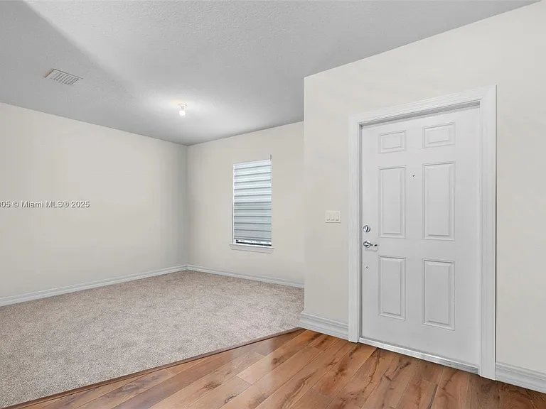3142 Poinciana St — Photo 6