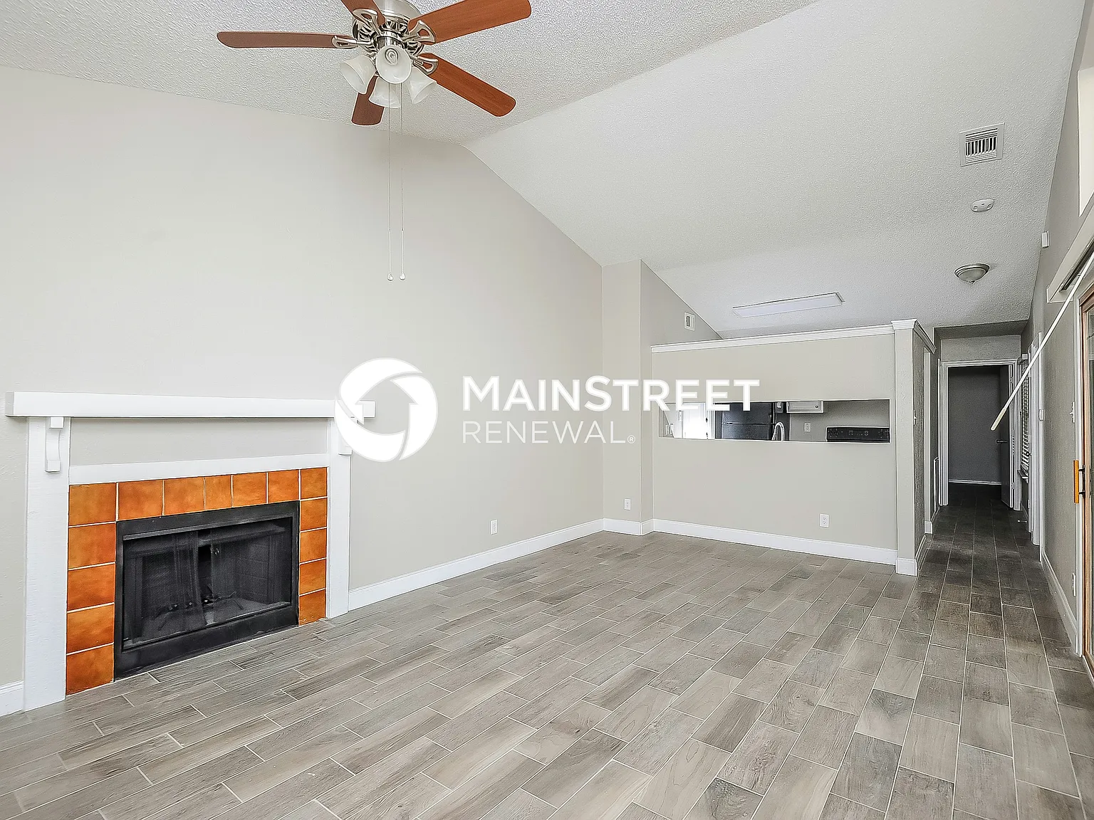 4644 Baytree Dr — Photo 2