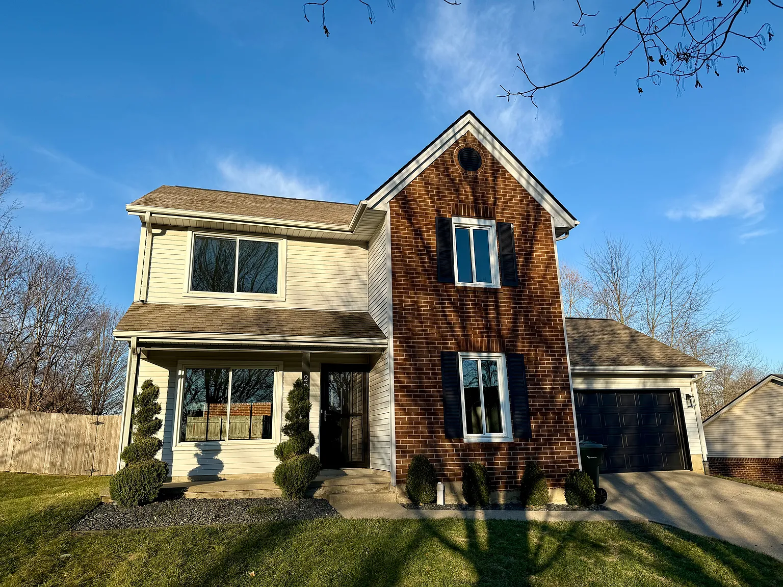 3 bed, 2.5 bath, 1548 sqft, $2,400 — Photo 1
