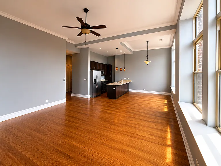 1470 W Carmen Ave #301 — Photo 8