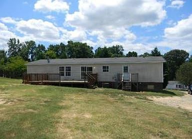 3rd image of 114 Woodhaven Dr