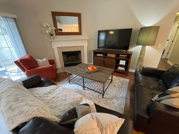 37 Rose Hill Dr