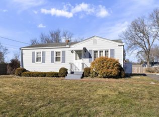 252 Mallowhill Rd, Springfield, MA 01129