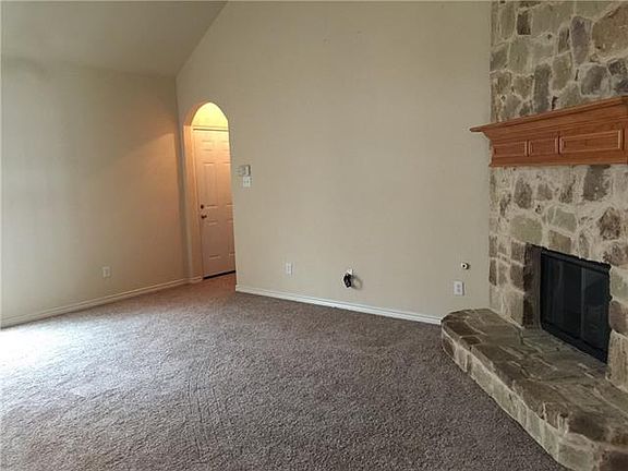 4th image of 2023 Gardenridge Dr