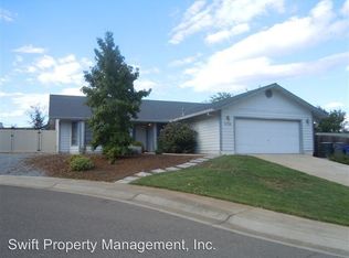 5728 Beaumont Dr, Redding, CA 96003
