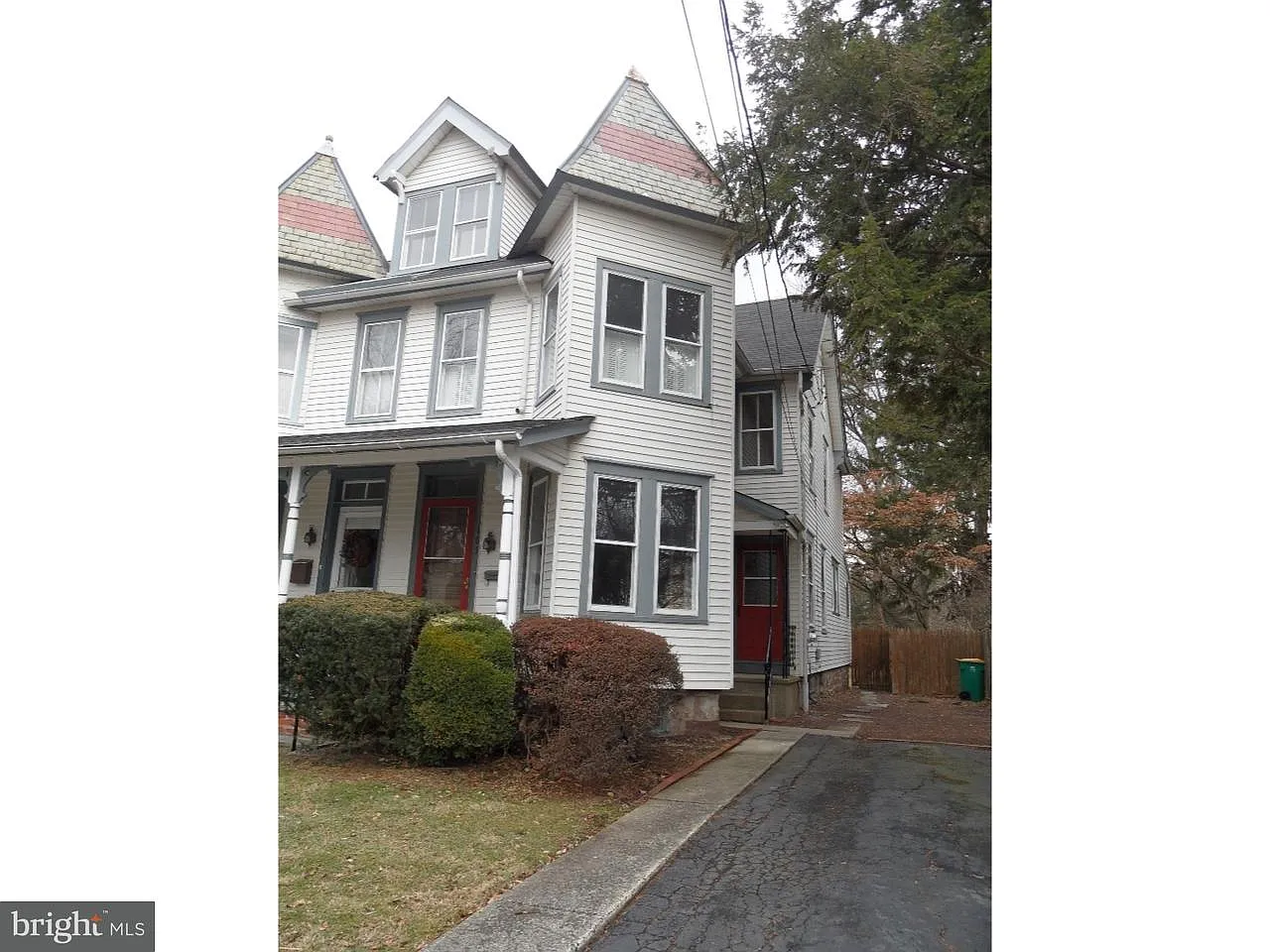 105 N Chancellor St photo 1