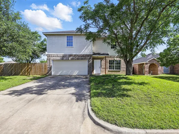 4501 Marshall St, Forest Hill, TX 76119