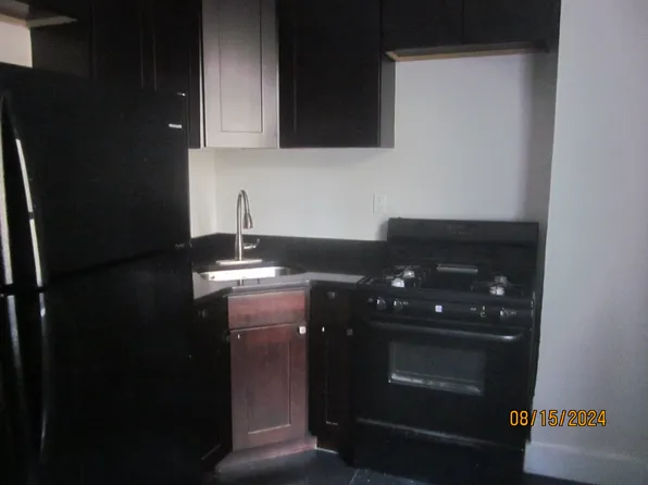 340 Roebling Street image 1 of 19