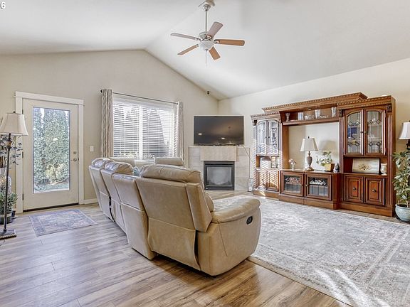 5th image of 20845 SW Eggert Way