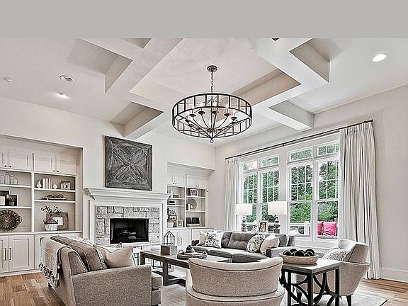 2nd image of 5464 Osage Cir