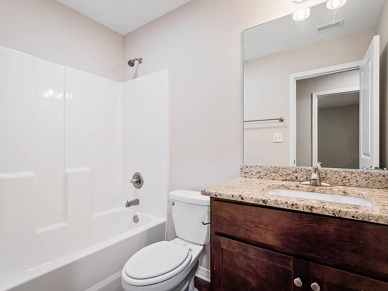 3836 Chesterfield Ln — Photo 13