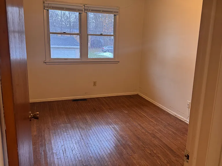 180 Clinton St #180 — Photo 10