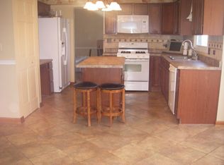 3221 Midlane Dr, Wadsworth, IL