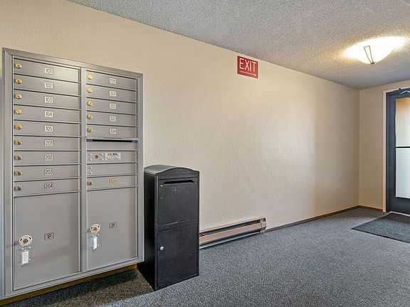 3rd image of 2034 14th Ave W APT 104