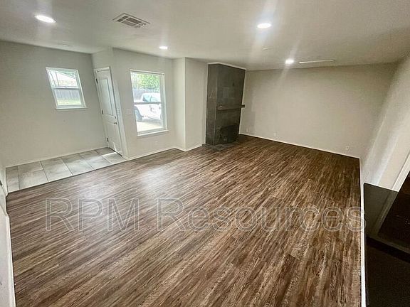 4th image of 522 S Glen Ln