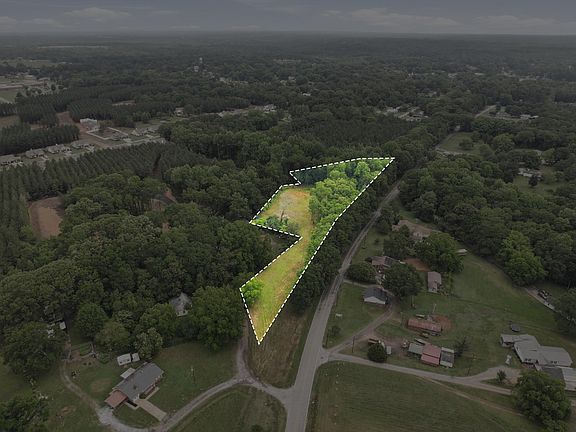 2nd image of 401 Old Pelzer Rd